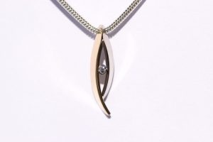 Hanger witgoud geelgoud Teuns Design goudsmid Wijchen